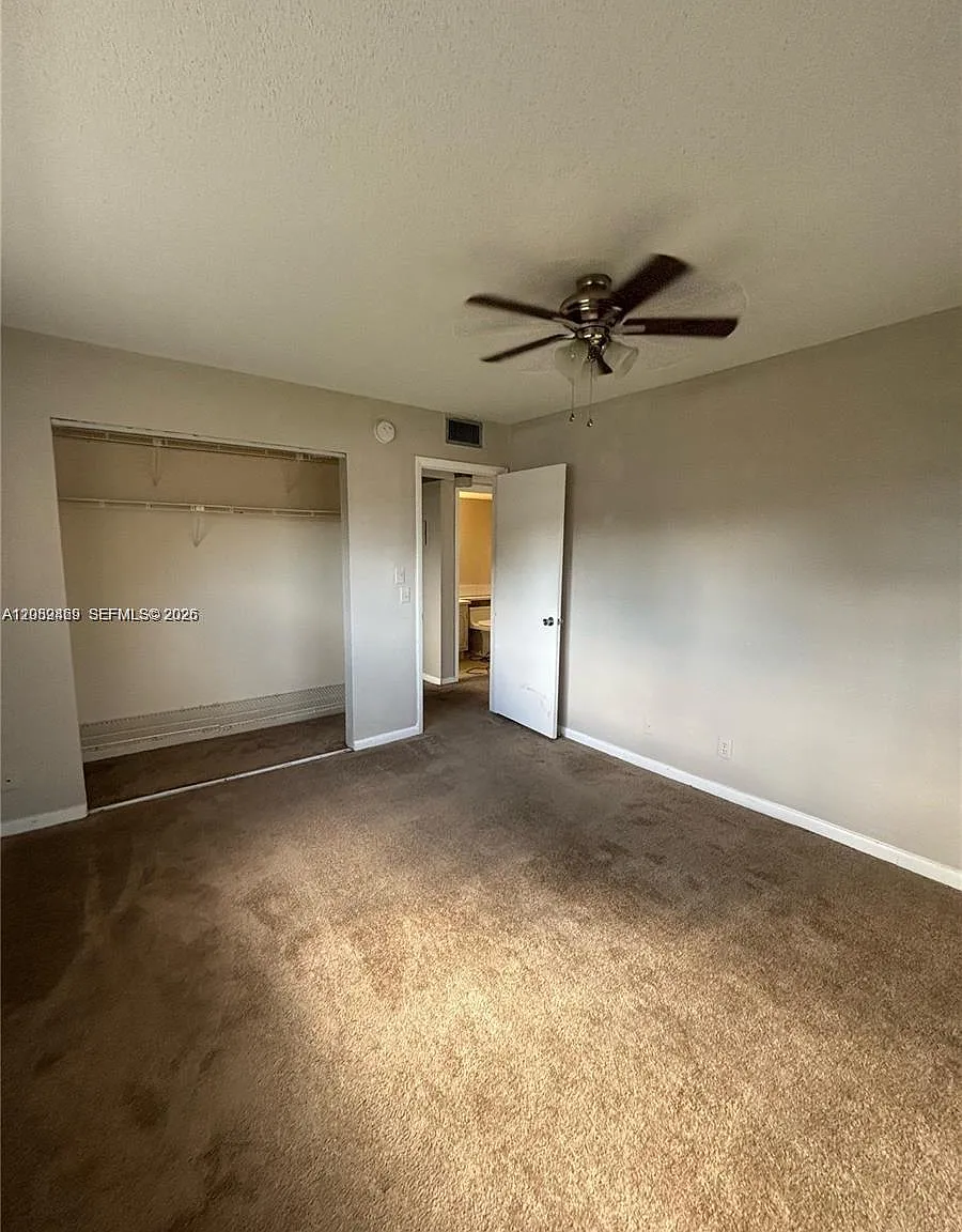 Canterbury Condos — Photo 3