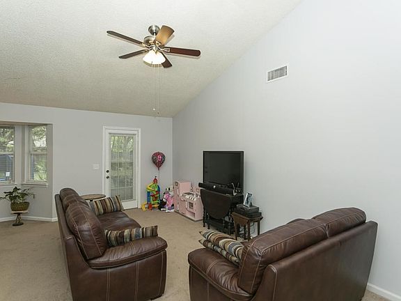 Living/Dining Combo