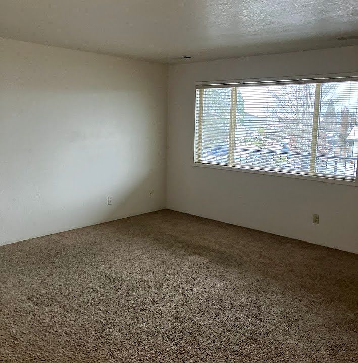 1st image of 1825 Medart Ln #1827