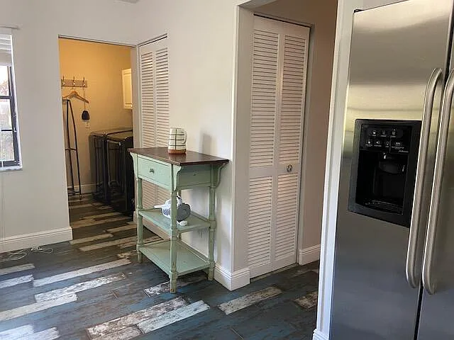 364 Prestwick Cir #4 — Photo 18