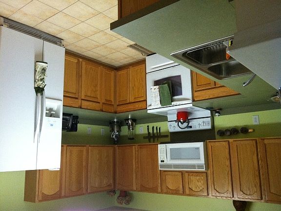 Spacious Kitchen