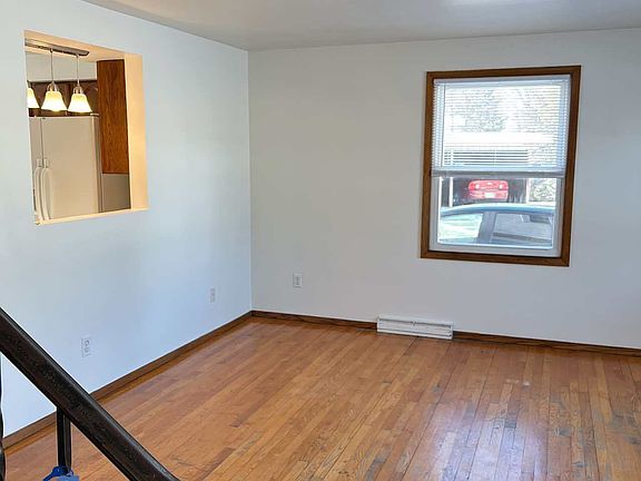 3rd image of 1120 Melrose Ct