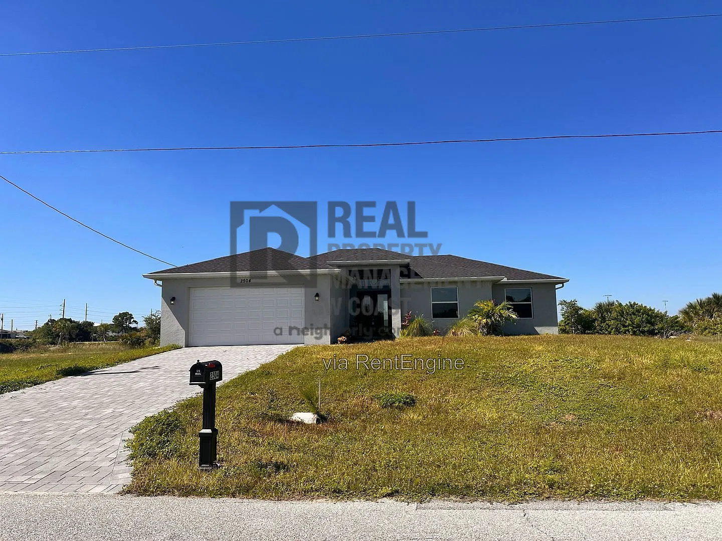 4 bed, 2.0 bath, 1800 sqft, $2,400 — Photo 2