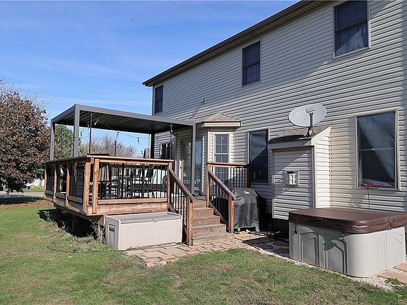 2nd image of 5962 Boxwood Dr