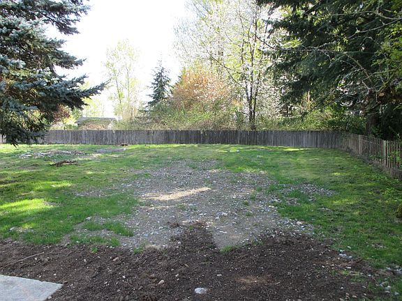 5th image of 10501 50th Ave E