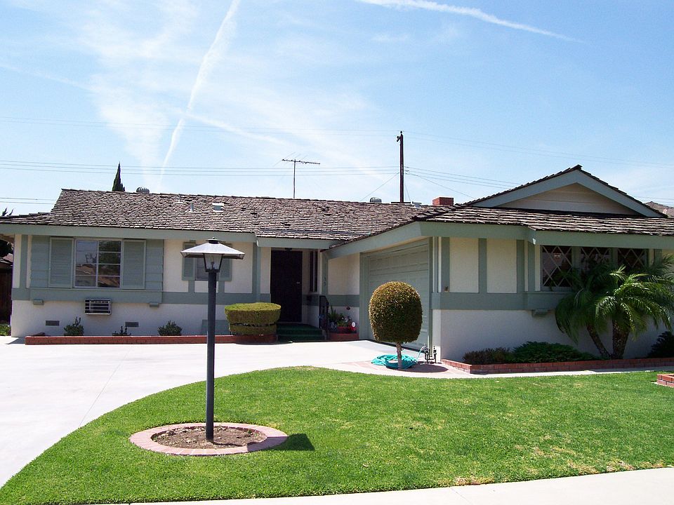 1st image of 11533 1st Ave