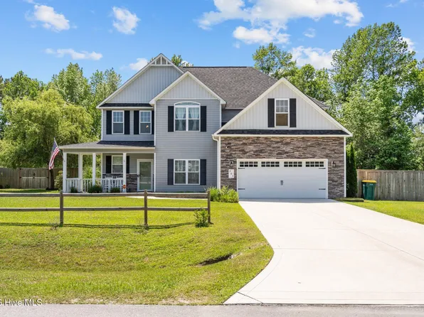 903 Gulf Chase Court, Sneads Ferry, NC 28460