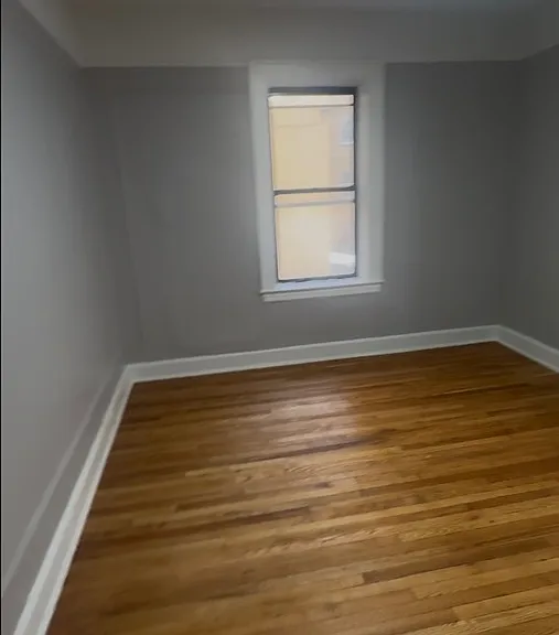 350 Elmora — Photo 6