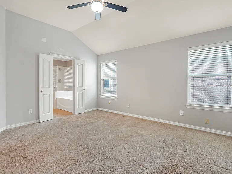 6528 Sierra Madre Dr — Photo 10