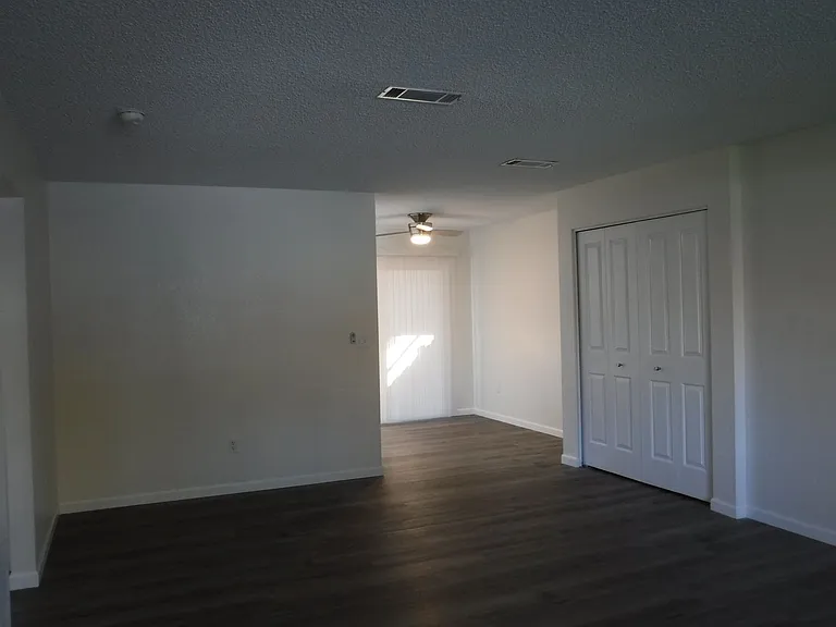 1631 Bramble Pl — Photo 3