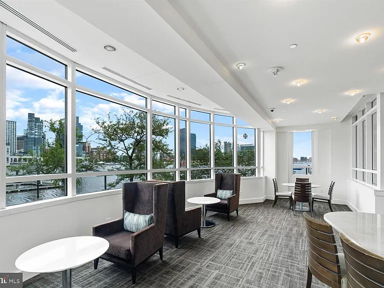 100 Harborview Dr #411 — Photo 38