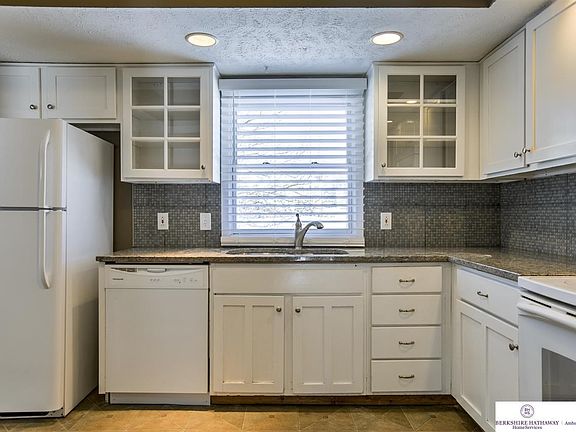3rd image of 12718 Corby St