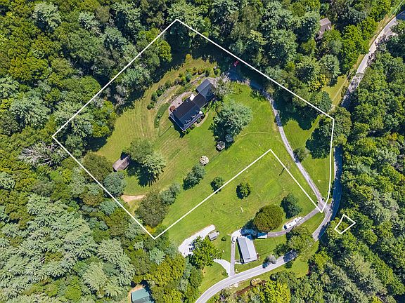 4th image of 2888 Mill Creek Road