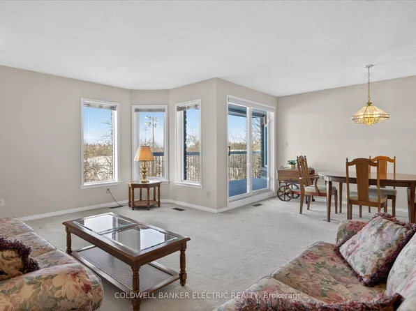 1099 Clonsilla Ave #205C, Peterborough, ON K9J 8L7