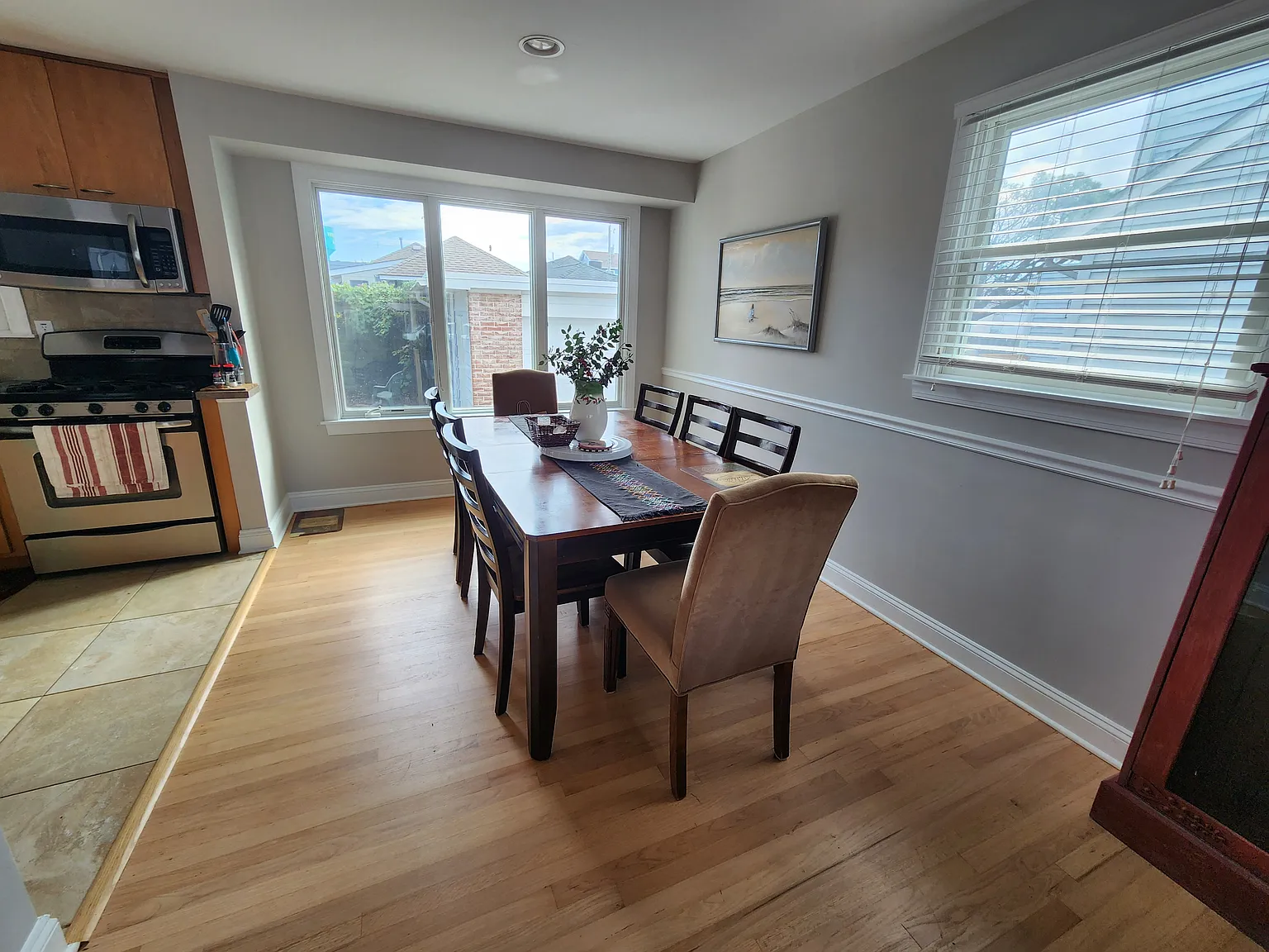 4 bed, 2.5 bath, 1602 sqft, $1,950 — Photo 4