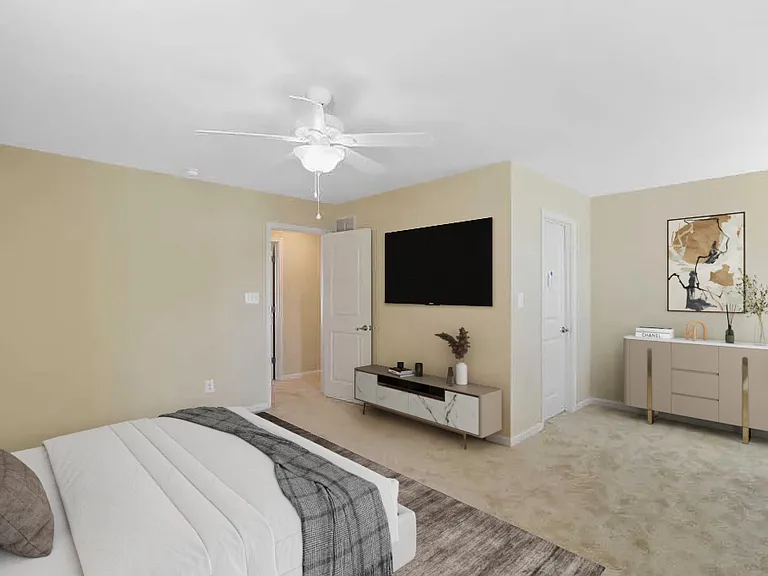223 Viola Dr — Photo 8