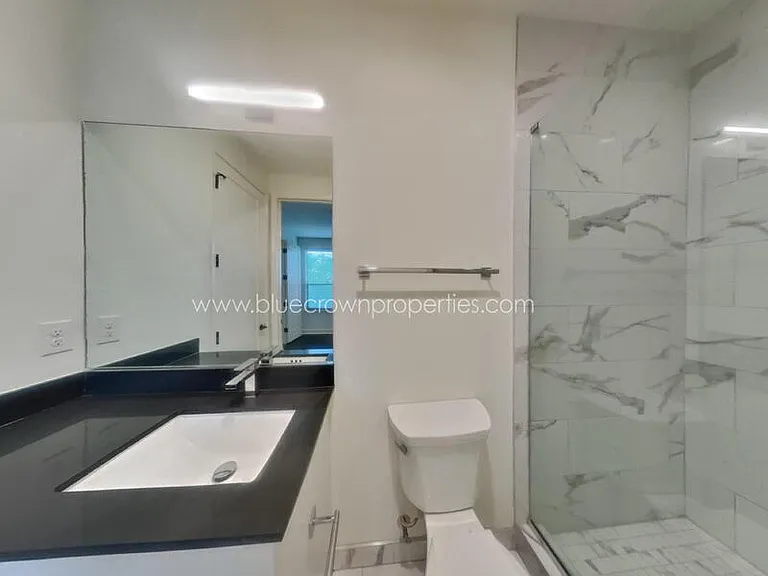 1625 Hickory St #105 — Photo 13
