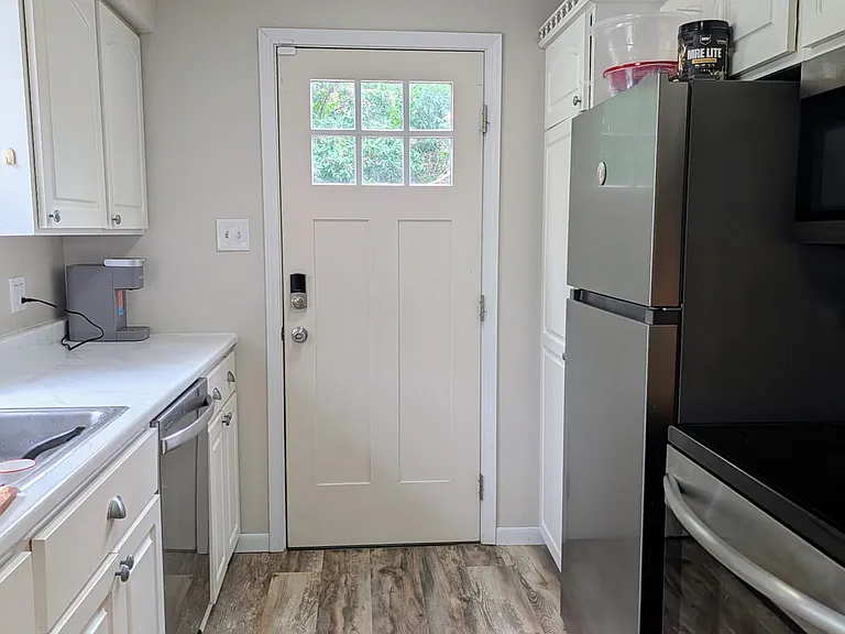 522 Franklin St — Photo 6