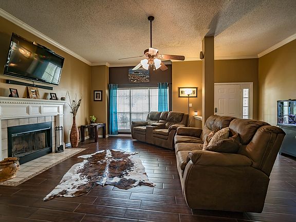 4th image of 11215 Bay Crest Ct