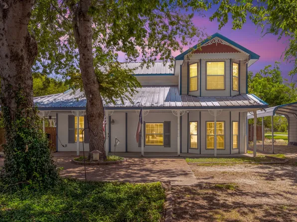 516 2nd St, Justin, TX 76247