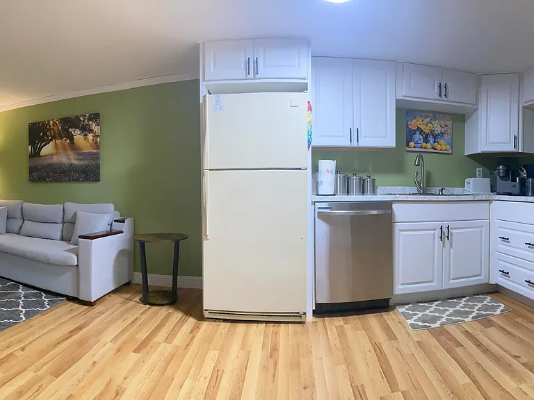 6 Lakeshore Ct #97 — Photo 7