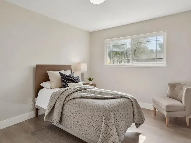 1228 Athena Ave — Photo 7