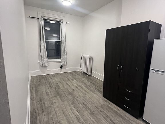 2nd image of 379 Cooper St #11537604