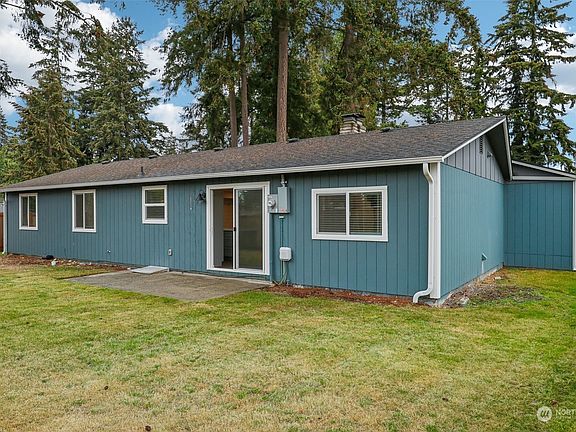 2nd image of 19305 Crescent Drive E