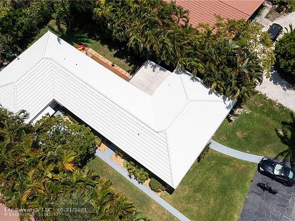 2nd image of 4524 Sea Grape Dr