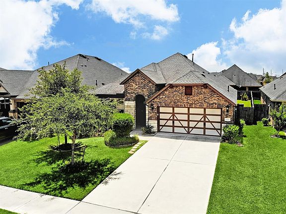 2nd image of 19551 Cedar Cove Ct