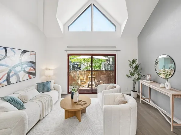 4151 El Camino Way APT M, Palo Alto, CA 94306