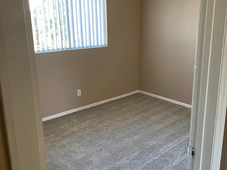 Sienna Place — Photo 36