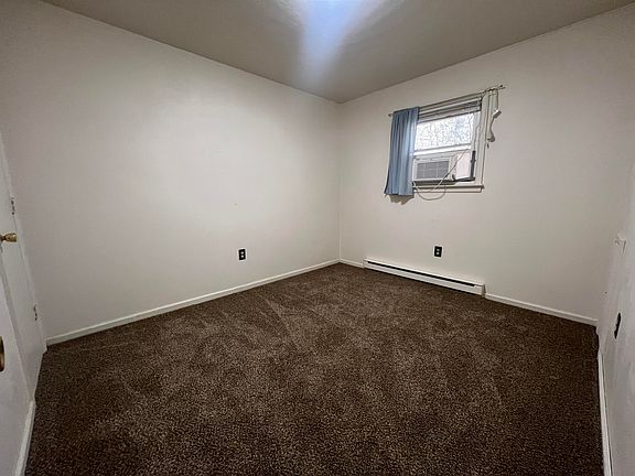 5th image of 3130 Glenoak St SE