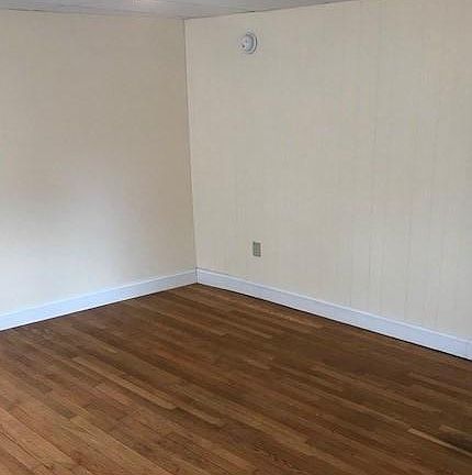 5th image of 819 Washington Ave #1W