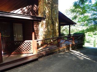 16 W Hills Dr, Murphy, NC 28906
