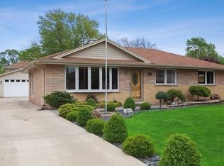 7139 S Thomas Ave, Bridgeview, IL 60455