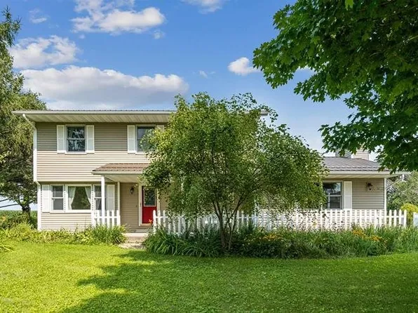 1310 Plum St, Tipton, IA 52772
