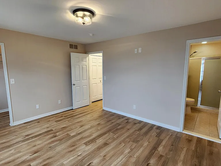 1545 Cass Lake Rd #6 — Photo 13