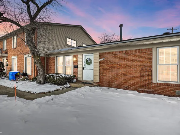 28335 Greenbriar Way, Trenton, MI 48183