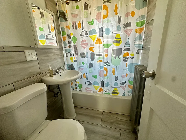 6 Woodlawn St #3 — Photo 6