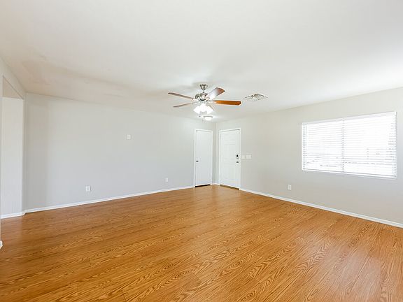 5th image of 12522 W Windrose Dr