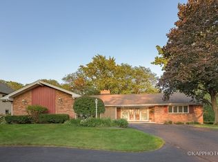 3484 Whirlaway Dr, Northbrook, IL