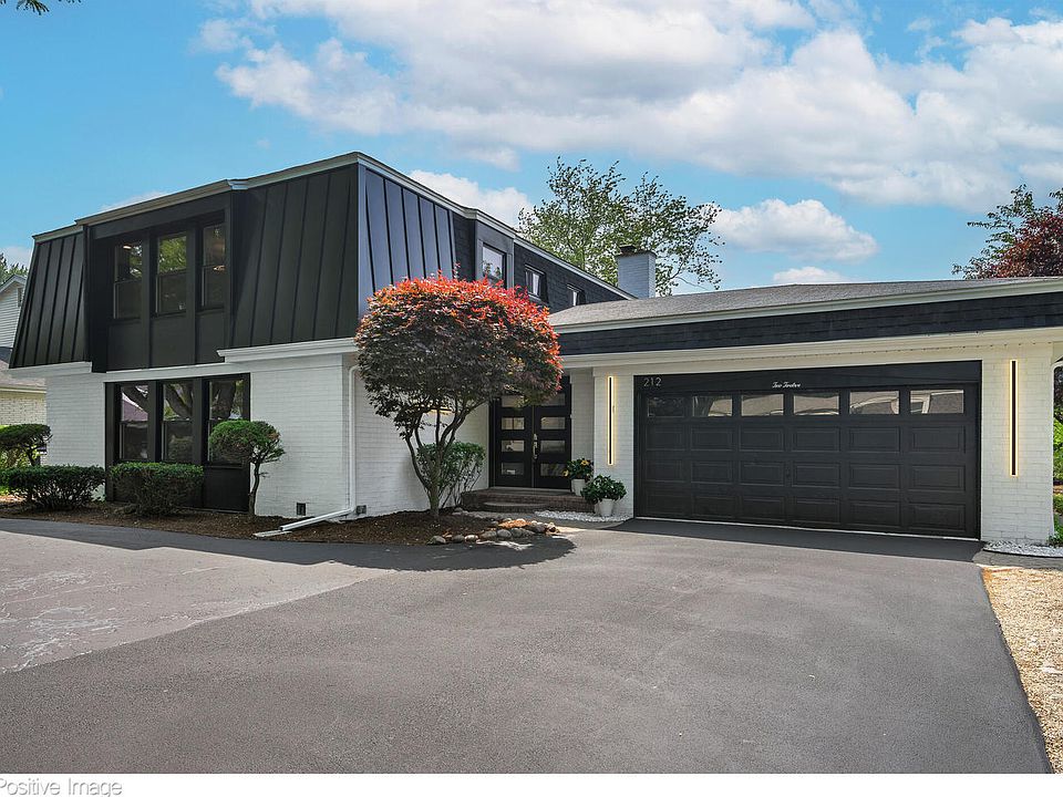 1st image of 212 Park Ln