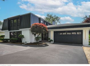 212 Park Ln, Deerfield, IL 60015