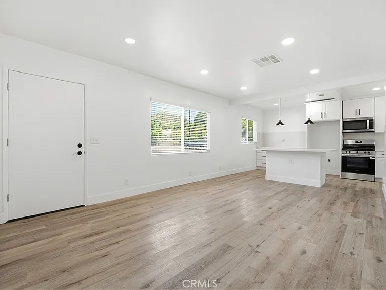 13173 McKinley Ave #FRONT HOUSE — Photo 6