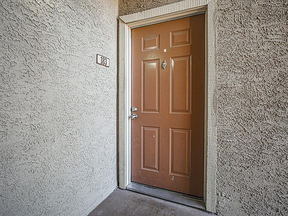4th image of 4936 River Glen Dr Unit 183
