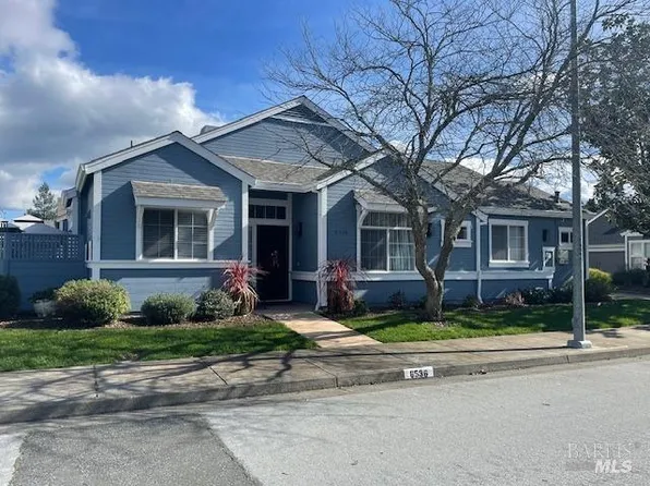 6536 Pine Valley Drive, Santa Rosa, CA 95409