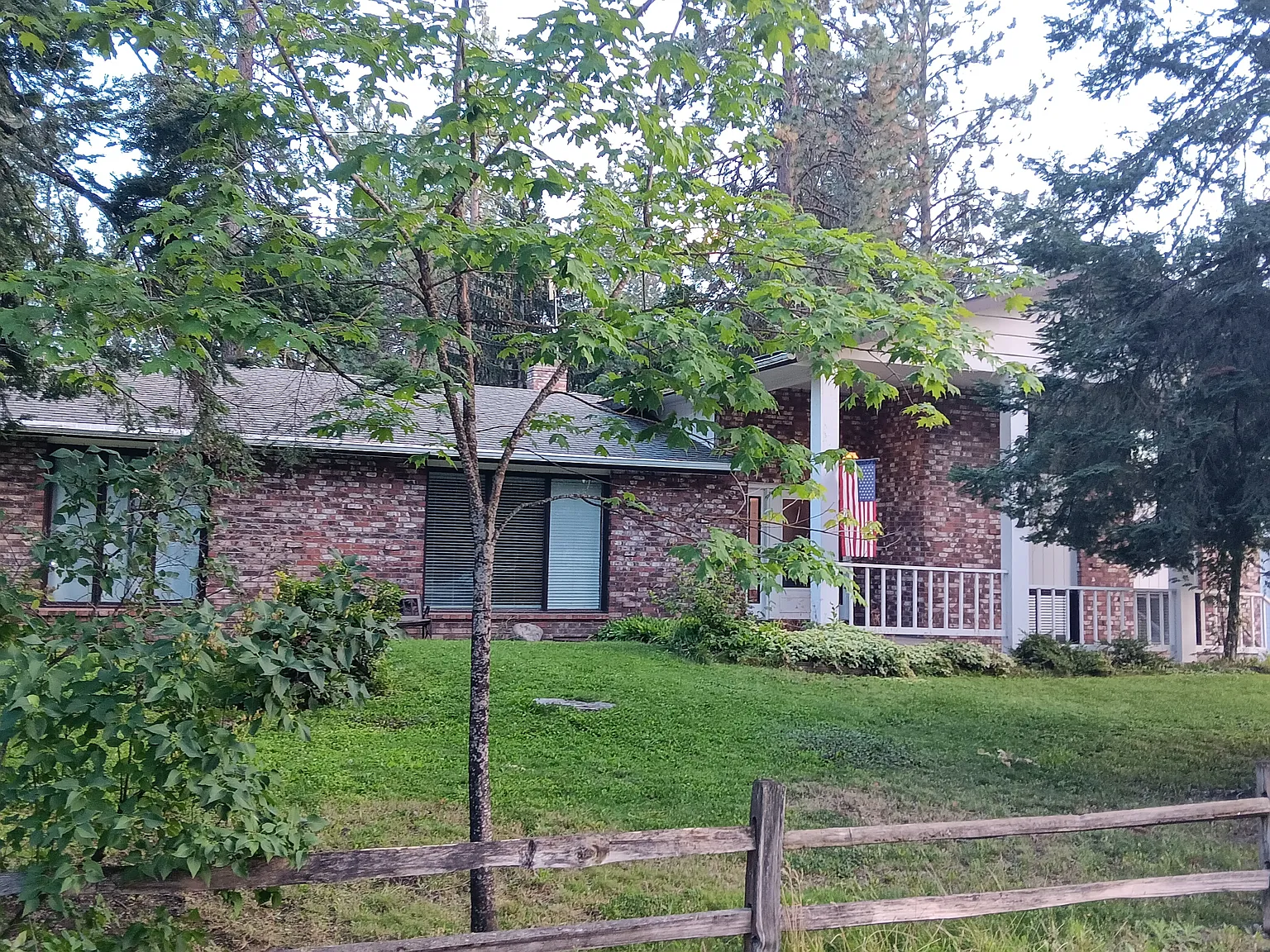 4 bed, 2.5 bath, 3000 sqft, $2,800 — Photo 2