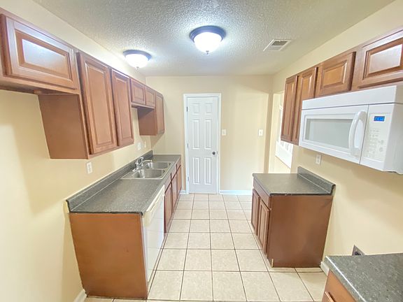 3rd image of 5052 Wilburn Ave