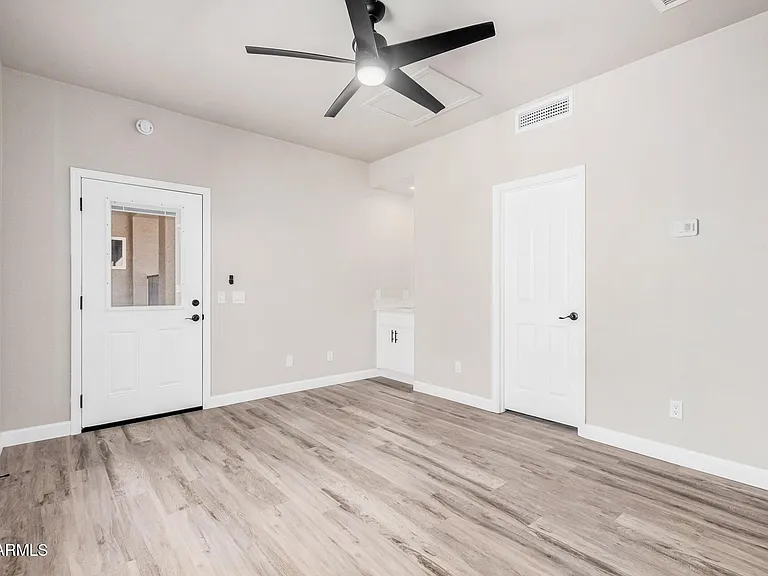 9310 E Crystal Dr — Photo 19
